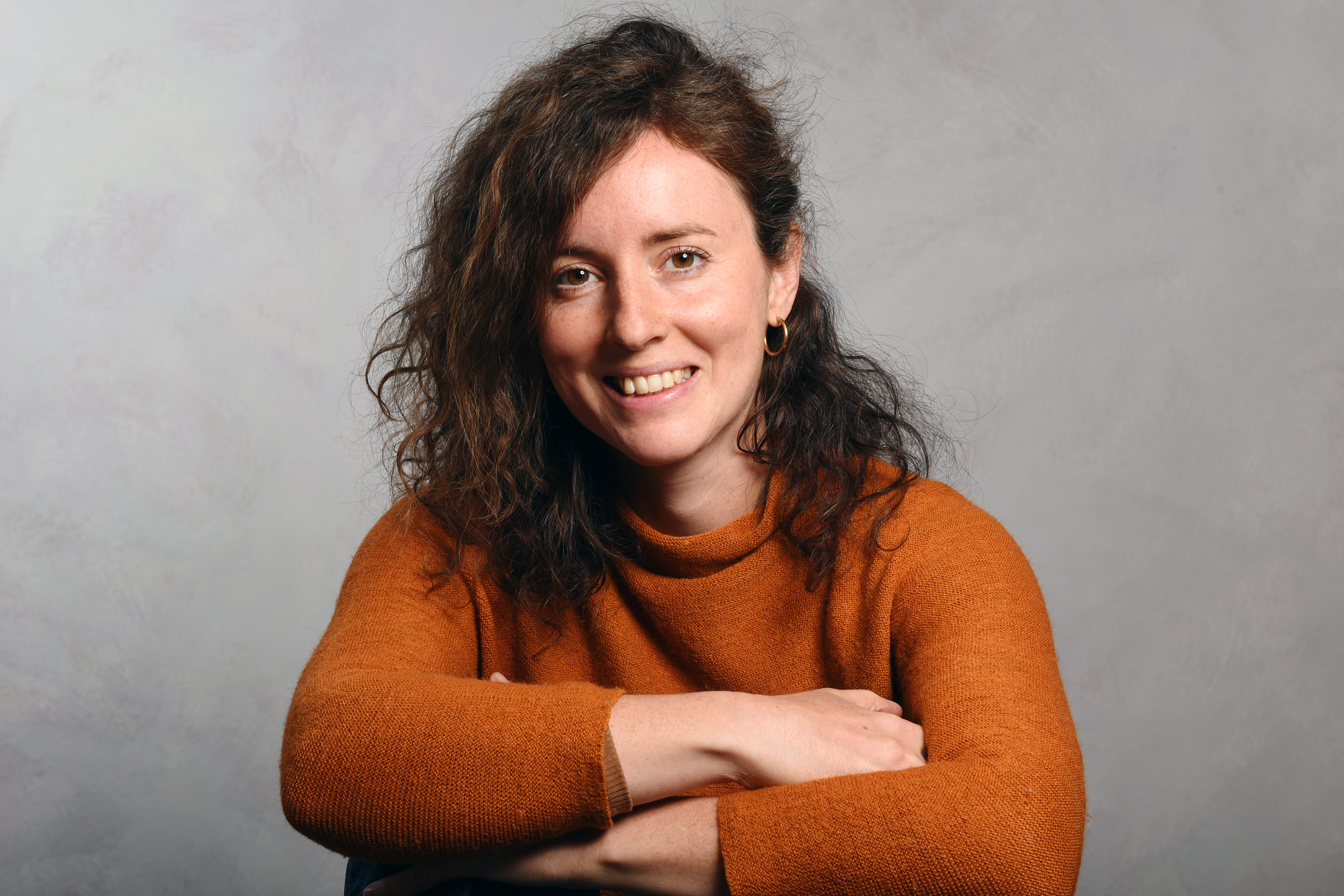 Portrait d'Hélène Vuaroqueaux, psychopraticienne en thérapie IFS à Foix et Toulouse